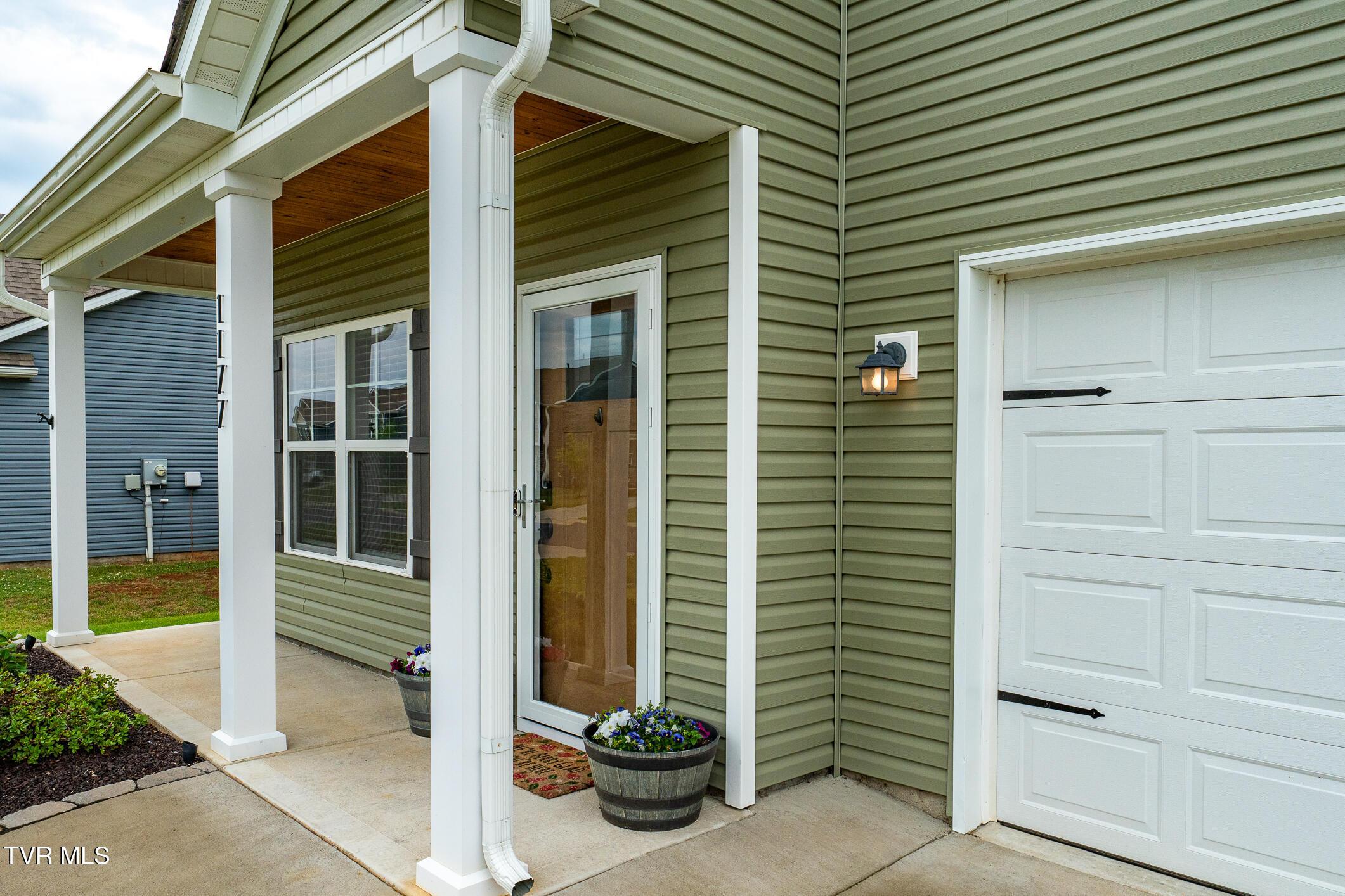 Image 4: 1177 Raccoon Lane (6 of 59)