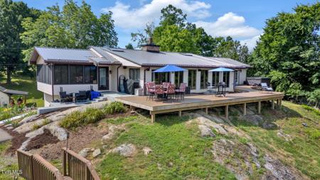 412 Crussell Road Road