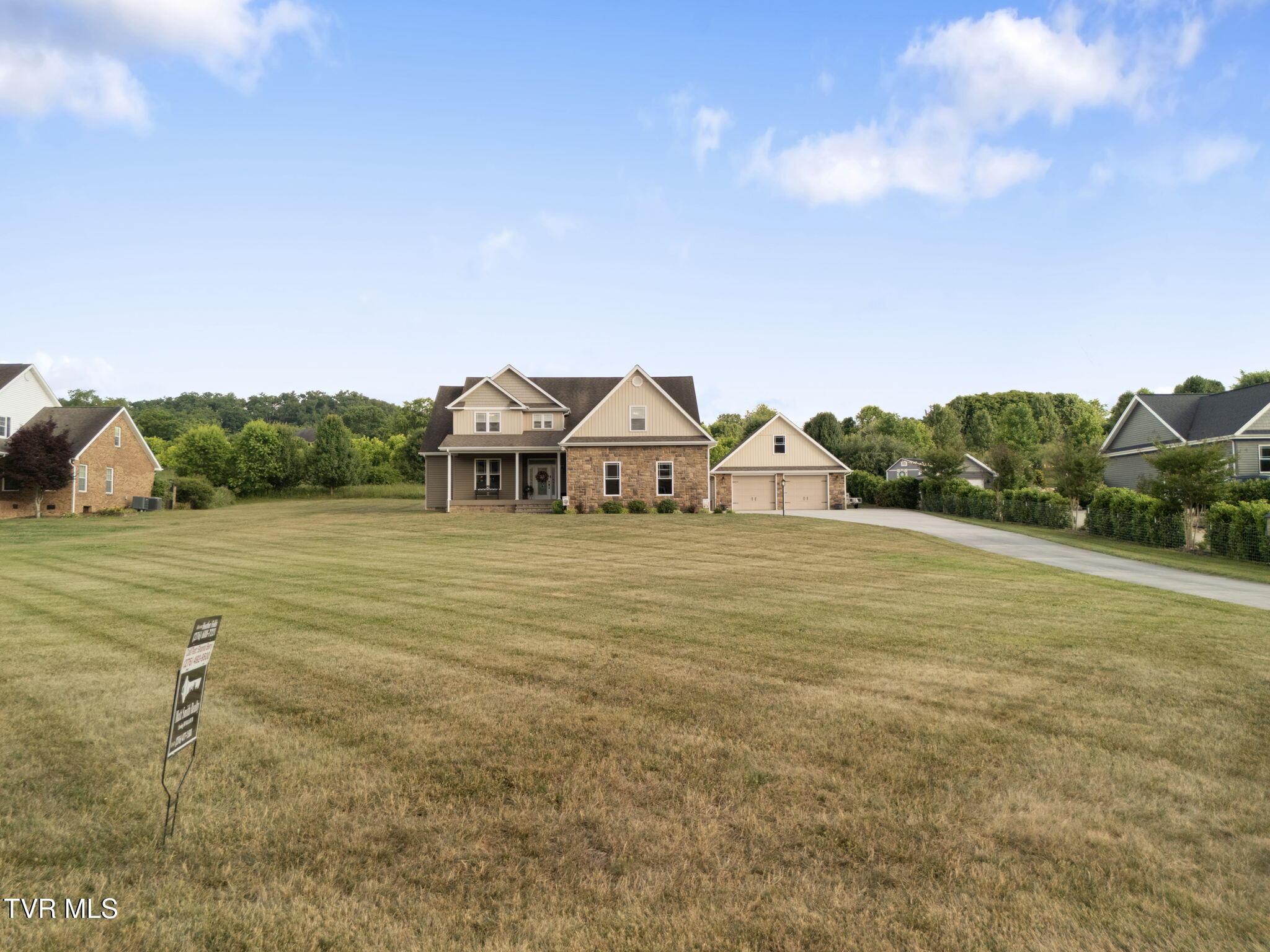 Image 2: 4-web-or-mls-22481-aven-ln - Copy