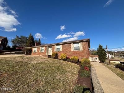 3713 Bernard Circle