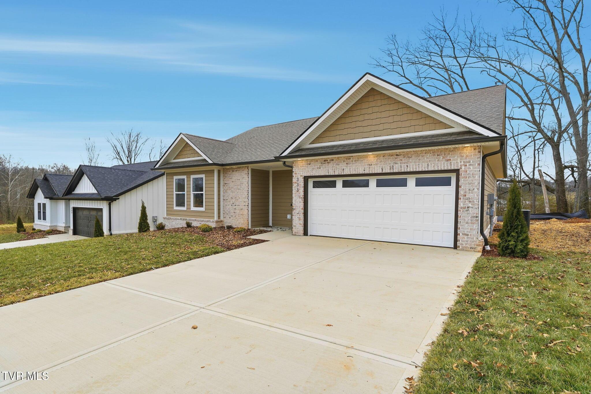 Image 3: 3-web-or-mls-003_JH 20251223-011
