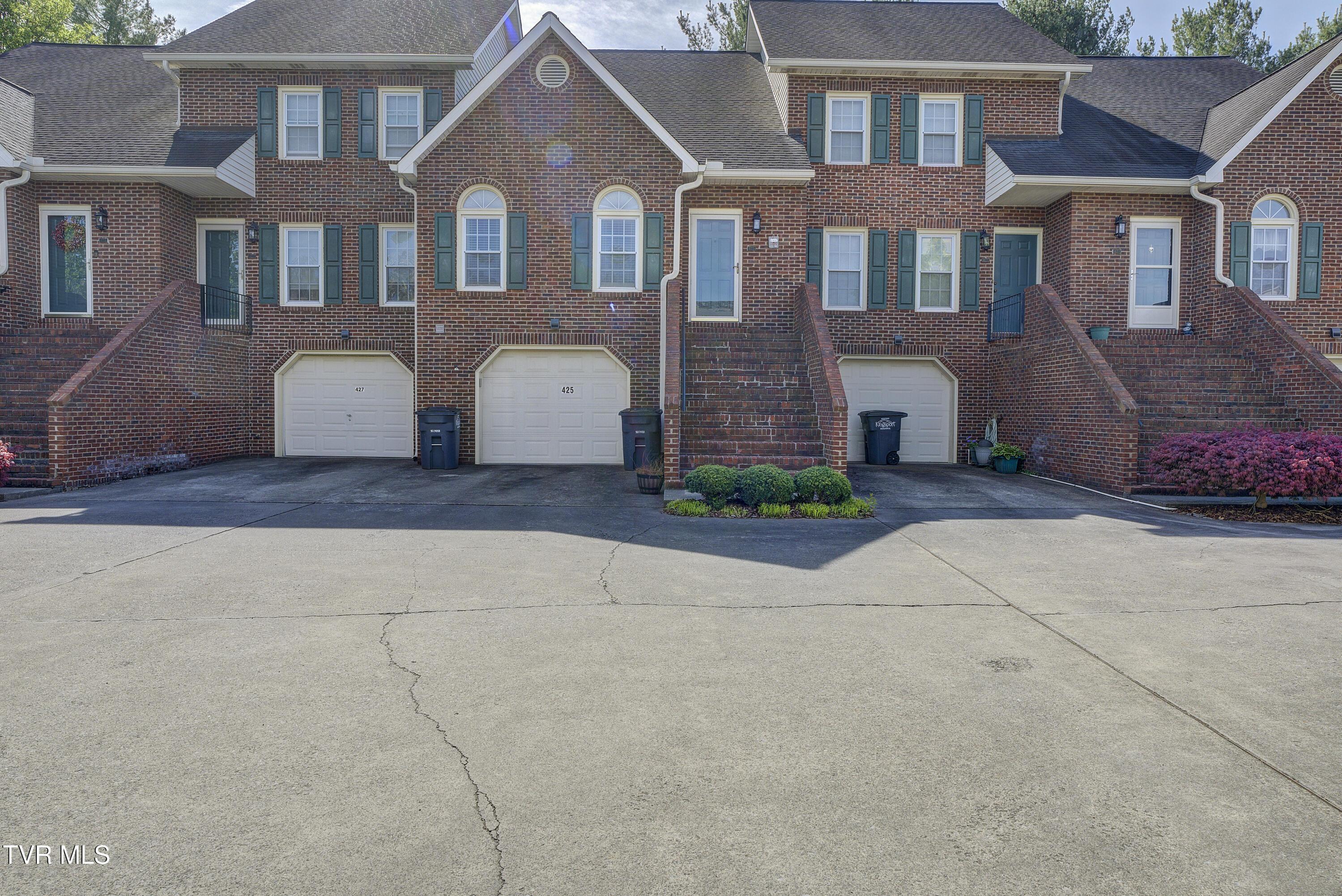 Image 2: Andover-44