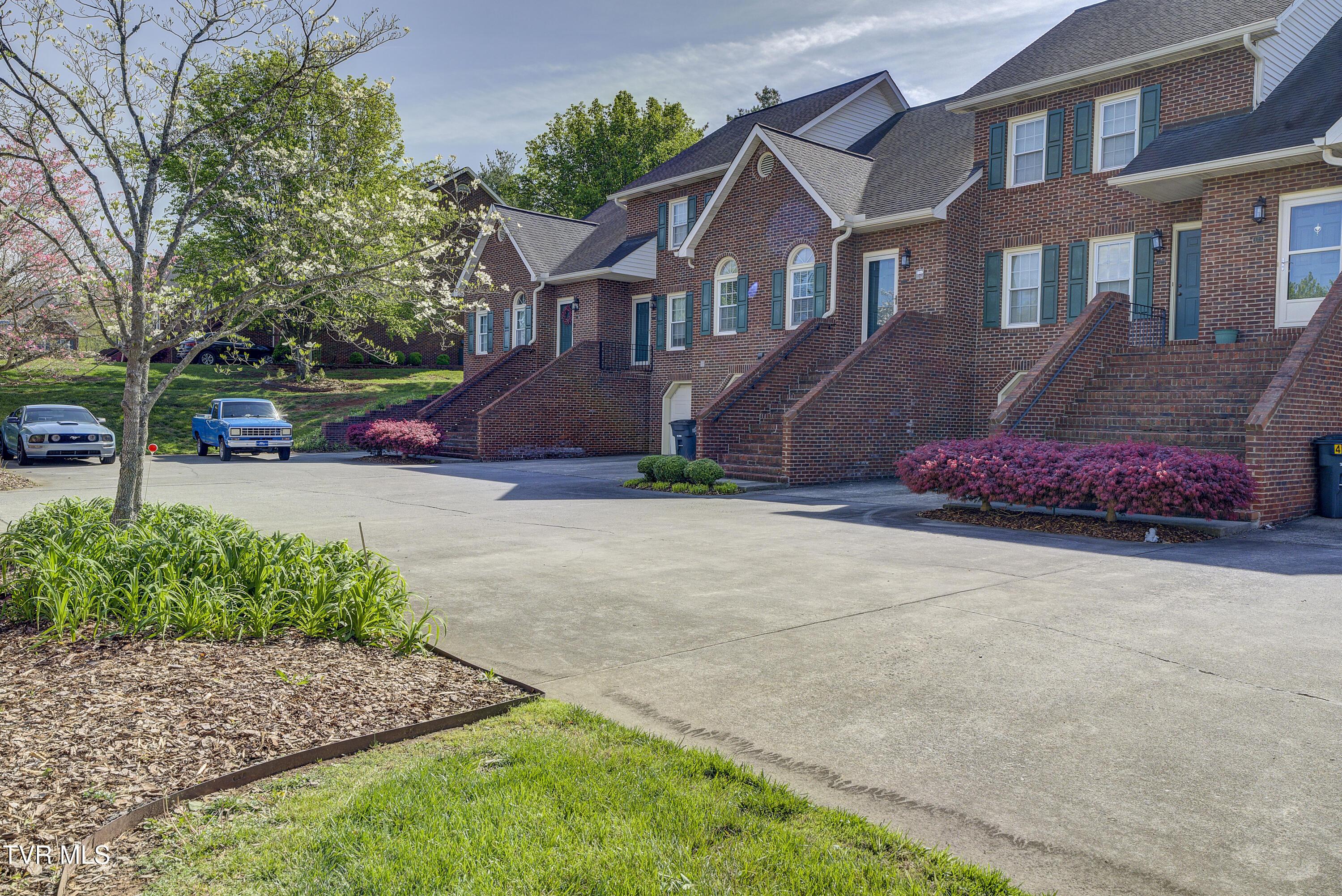 Image 3: Andover-45