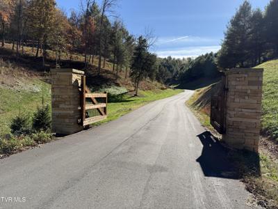 #26 Vineyard Valley Trail