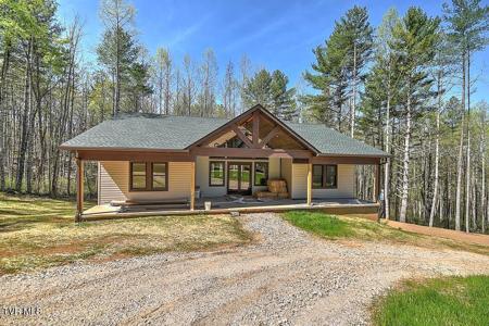 512 Norris Rd ( Bridle Path) Road