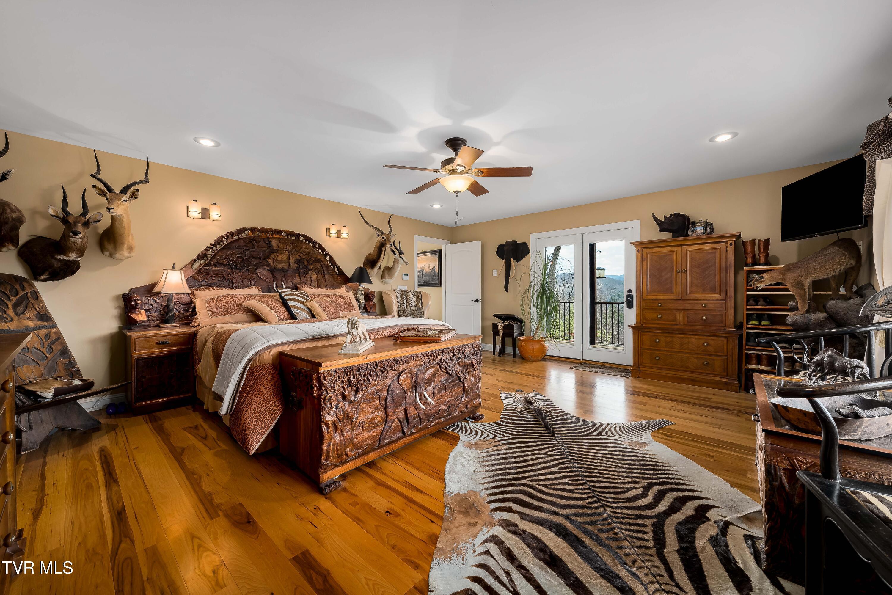 Image 4: 710 Gordon Ridge Road (101 of 142)