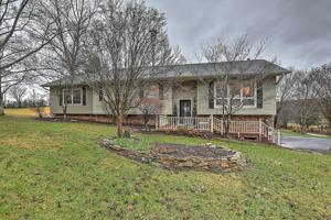 304 Glory Road