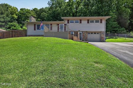 3852 Ridgeline Drive