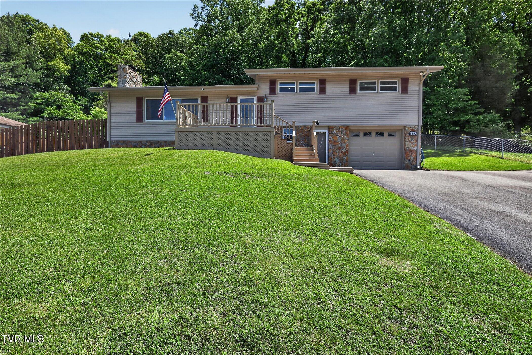 Image 1: 03-3852-Ridgeline-Dr-Kingsport