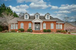 447 Arrowhead Drive
