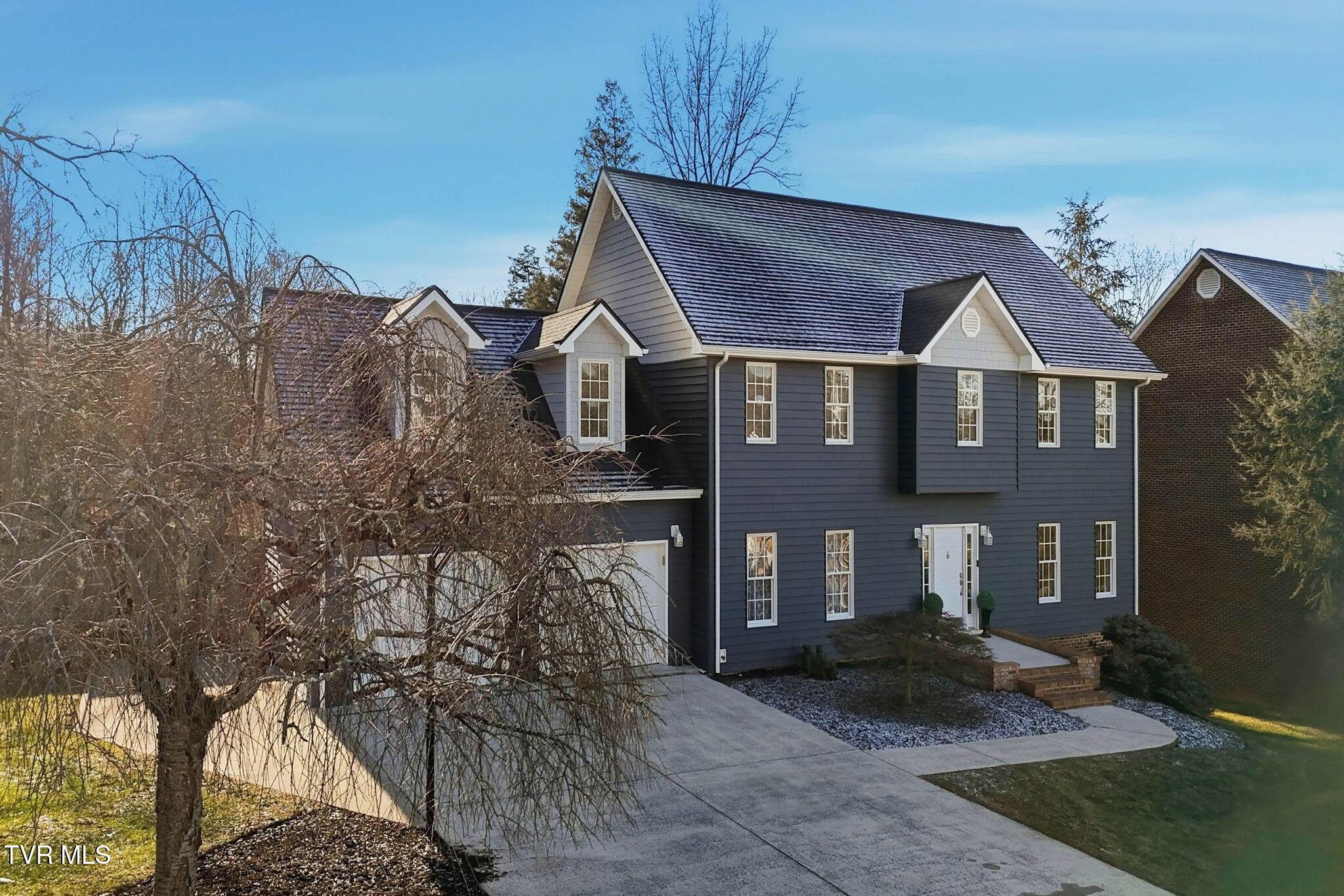 Image 3: 34-web-or-mls-3915 Leaf Point-4