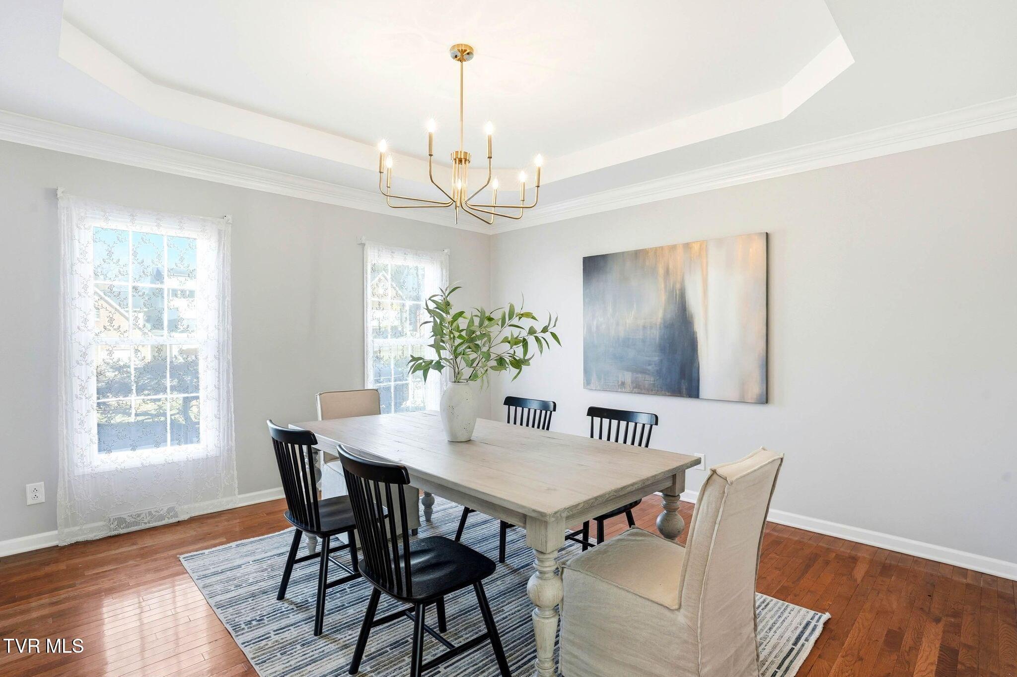 Image 4: 7-web-or-mls-3915 Leaf Point-15