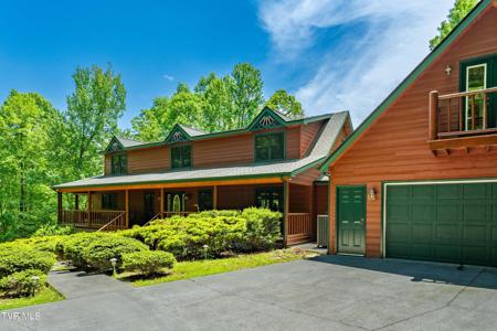 203 Bear Ridge Drive