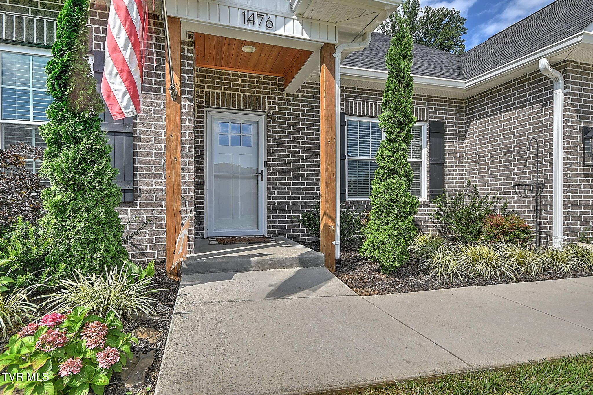 Image 4: 5-web-or-mls-1476 Prospects Way JR-6