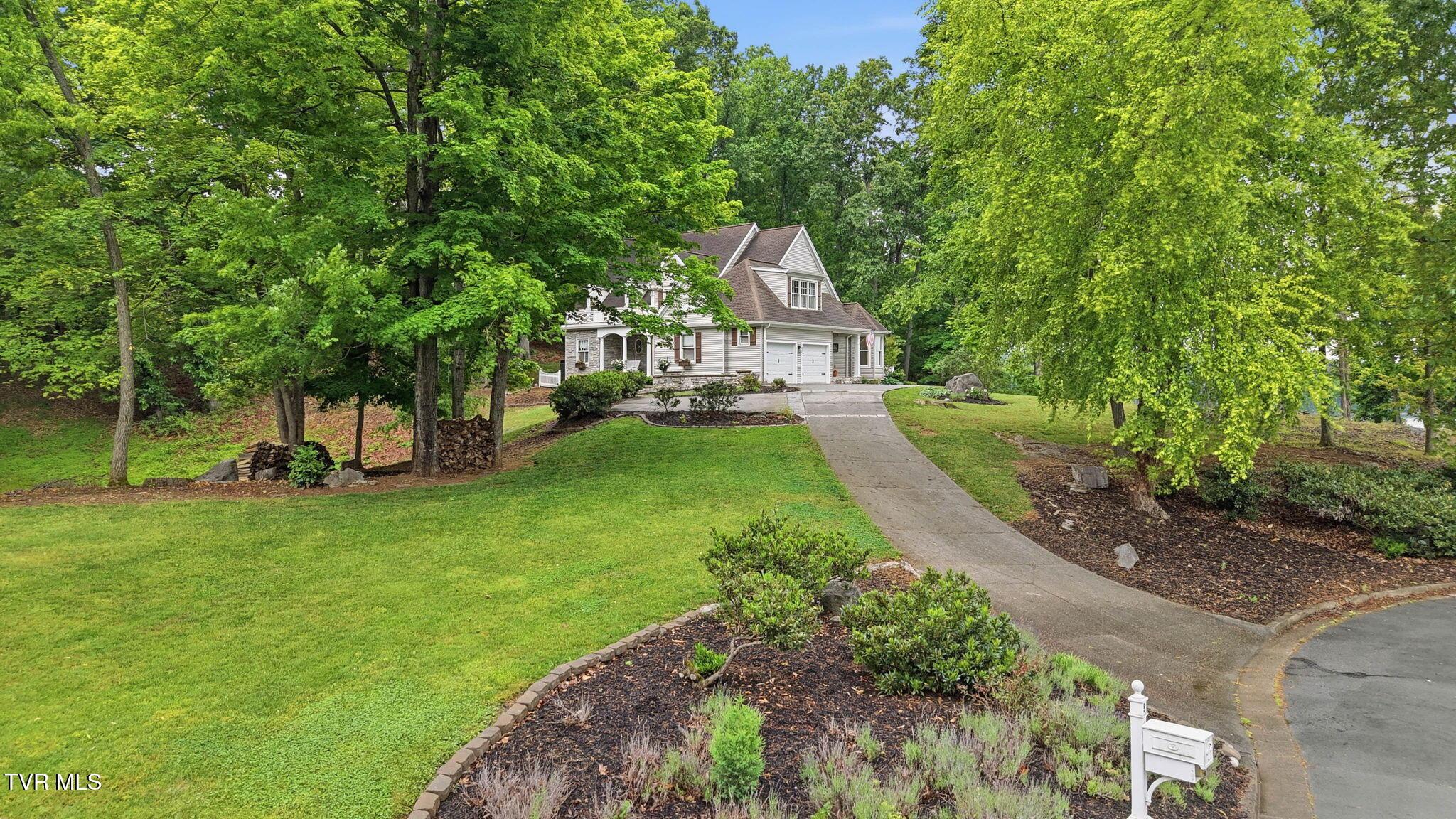 Image 2: 12-web-or-mls-9 Thunder Bay Dr-2
