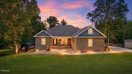 564 Dogwood Drive