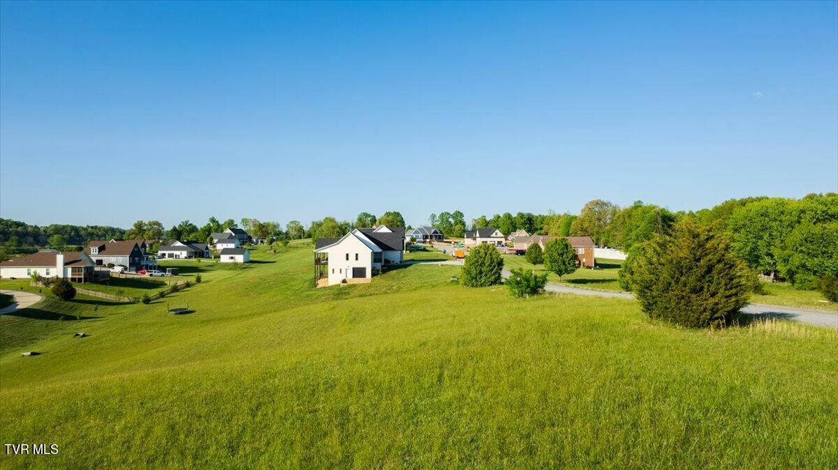 Image 4: 01-WBP-Lake-View (1 of 21)