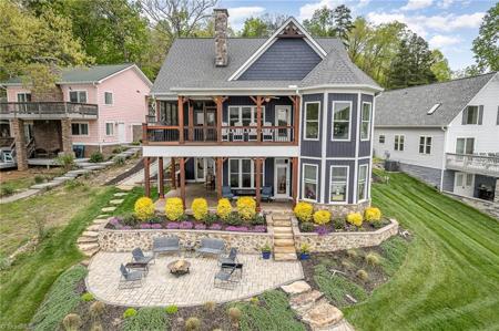 602 Shoreline Road