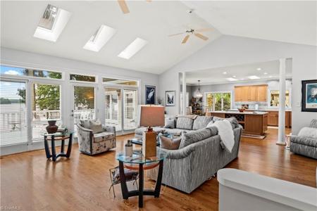 1553 Waterford Pointe Road