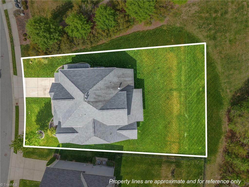Image 2: Overhead shot showing the approximate lot dimensions.