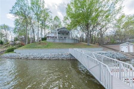 362 Hillview Drive