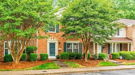 3212 Regents Park Lane