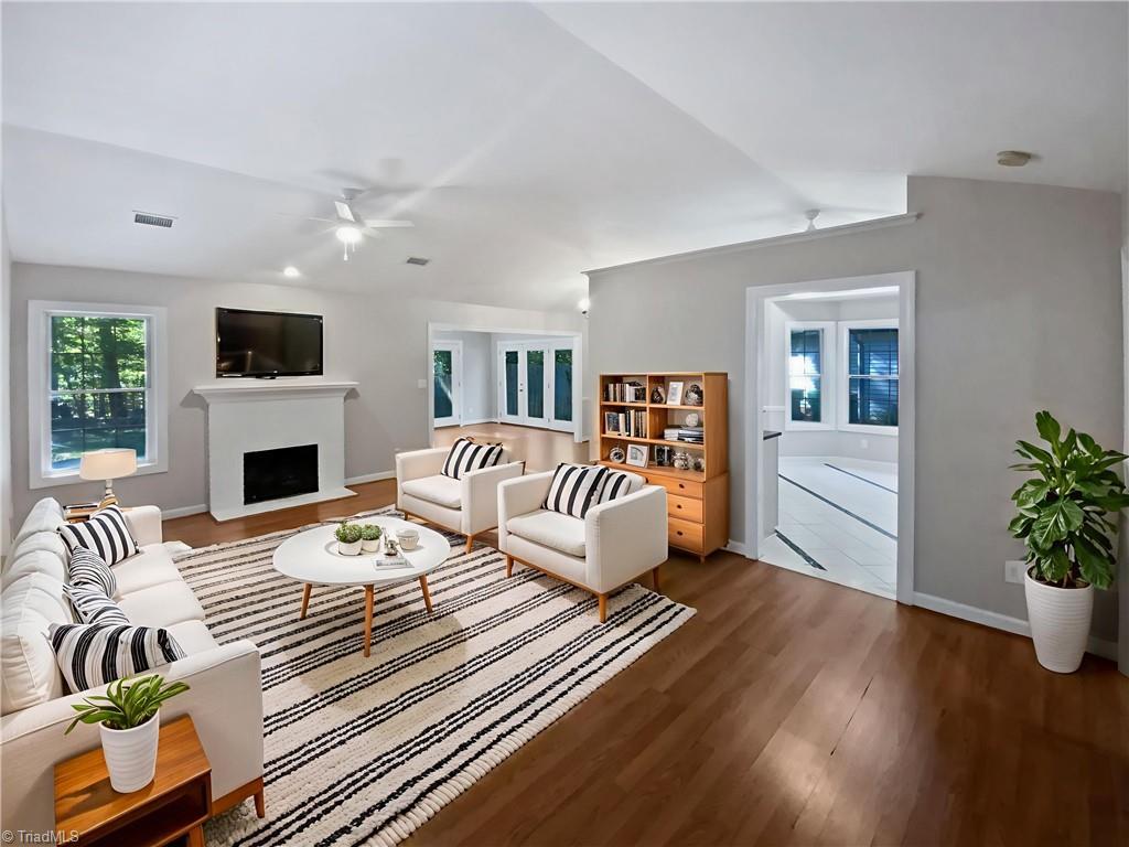 Image 2: Staged Photo