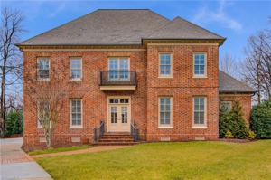 6 Grey Oaks Circle