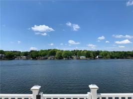 1250 Lakeshore Drive