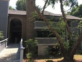 2935 Oaktop Circle