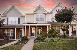1044 Oak Blossom Way