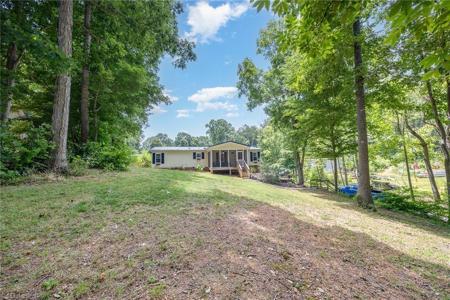 1139 Lake Drive 9