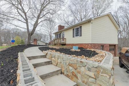 2047 Old Mountain Road