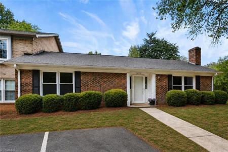2400 Cottage Place