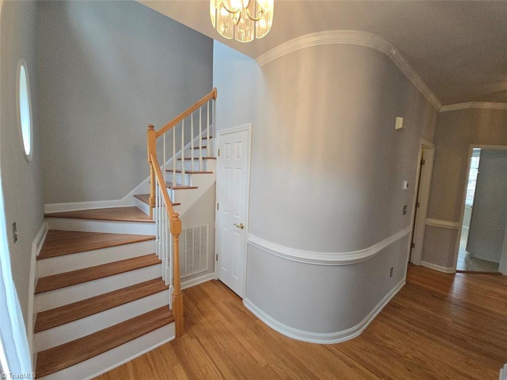 Image 4: 3rd party picture