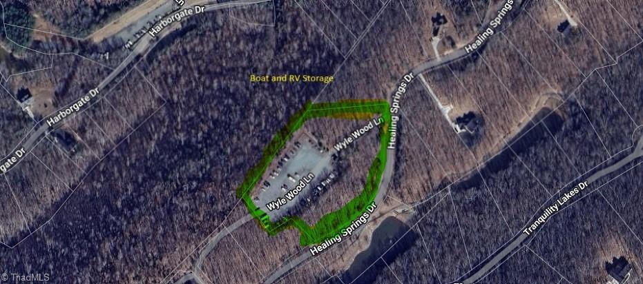 Image 3: Neighborhood Boat/Rv parking