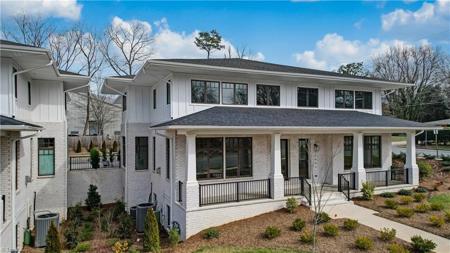 2402 N Elm Street