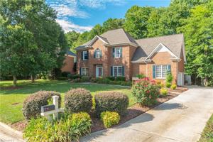 18 Winterberry Court