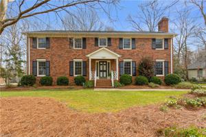 3302 Round Hill Road
