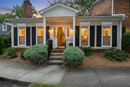 33 Fountain Manor Drive