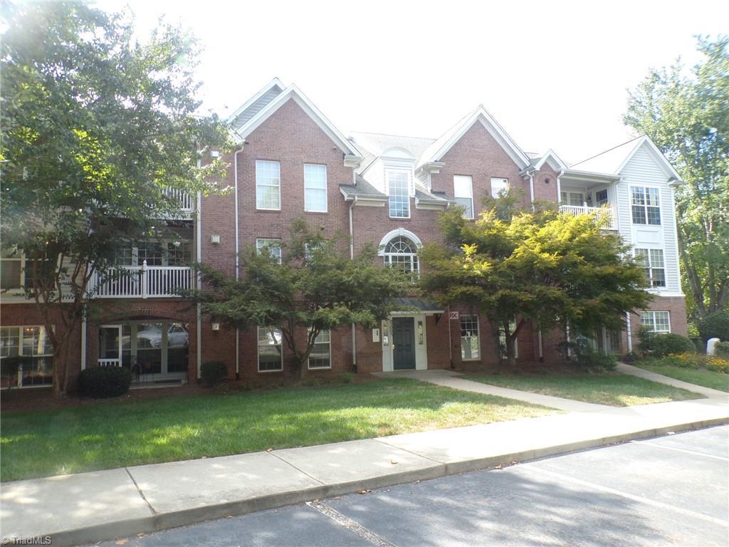 Image 1: Building 5005.
