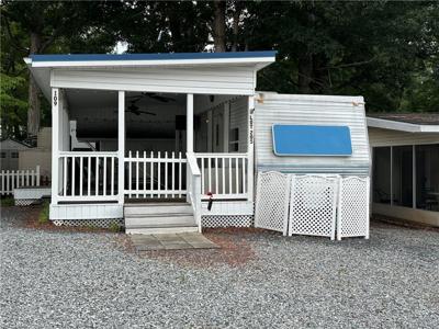 109 Pine Street
