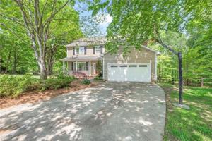 2707 Quaker Landing Road