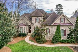 807 Northern Shores Lane