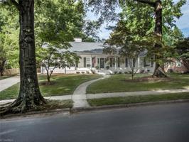 3009 Round Hill Road