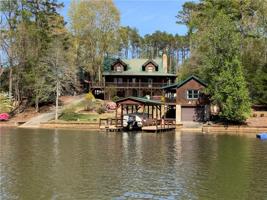138 Shoreline Drive