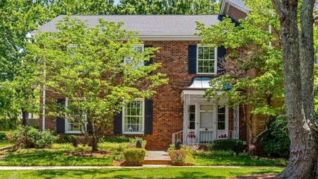 35 Fountain Manor Drive