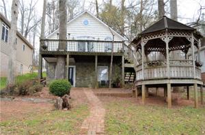 1825 Hickory Point Drive