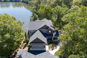 450 Cliffview Drive