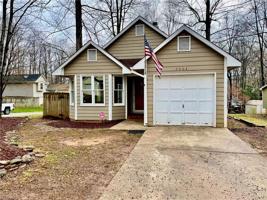 3904 King Edward Court